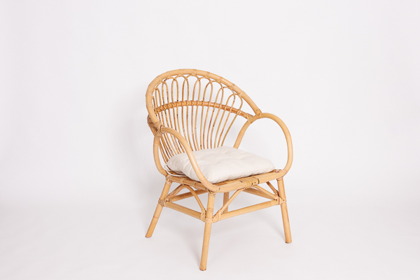Chaise en rotin à louer pour mariage